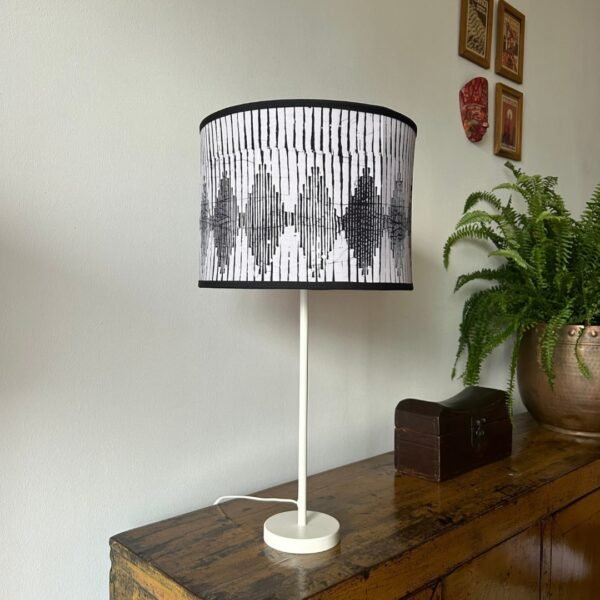 Lamp shade in batik Garis